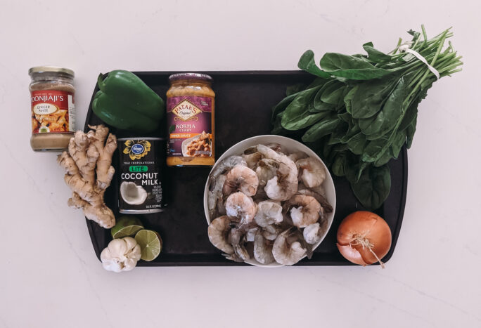 ingredientes para korma de camarão