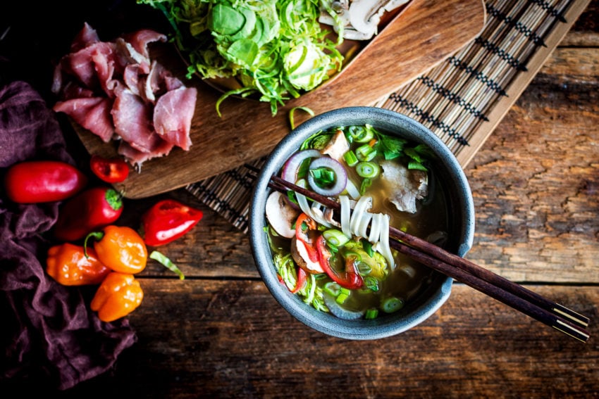 Caldo de osso Pho de carne | Kita Roberts GirlCarnivore.com